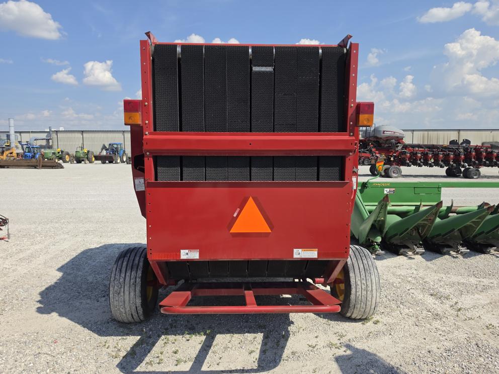 Image for 2012 New Holland BR7090