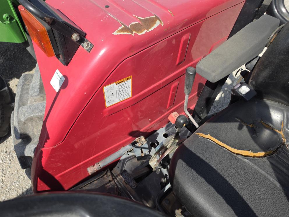 Image for 2004 Mahindra 6000