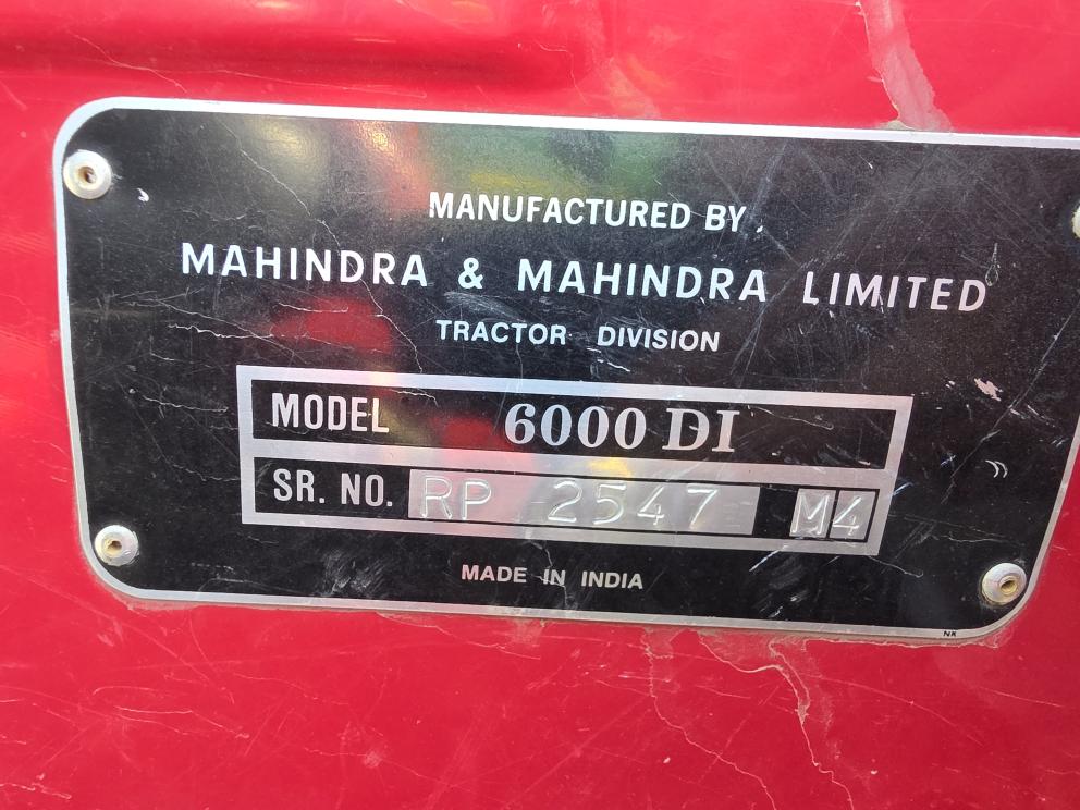 Image for 2004 Mahindra 6000