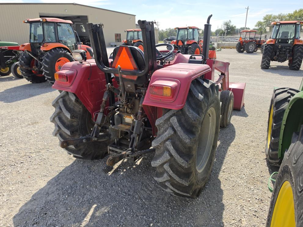 Image for 2004 Mahindra 6000