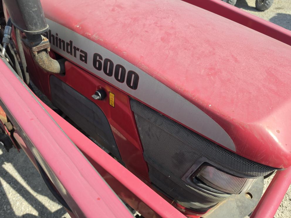 Image for 2004 Mahindra 6000