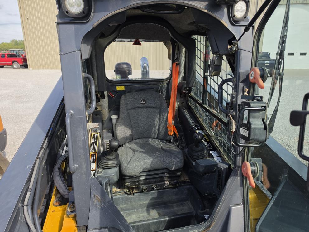 Image for 2021 John Deere 333G