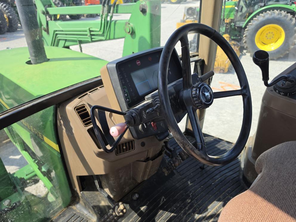Image for 1997 John Deere 7410