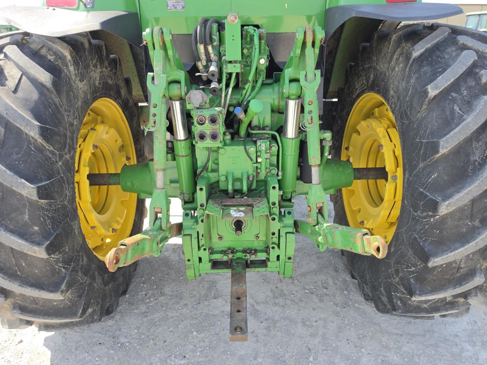 Image for 1997 John Deere 7410