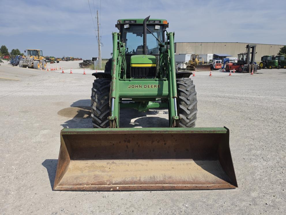 Image for 1997 John Deere 7410