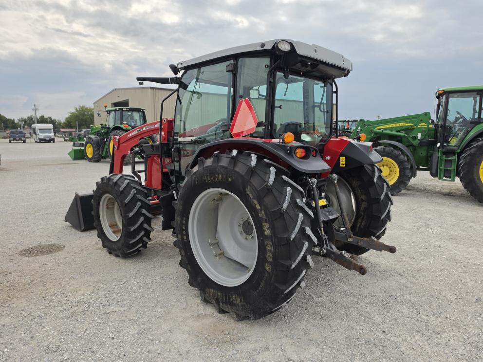 Image for 2016 Massey Ferguson 4710