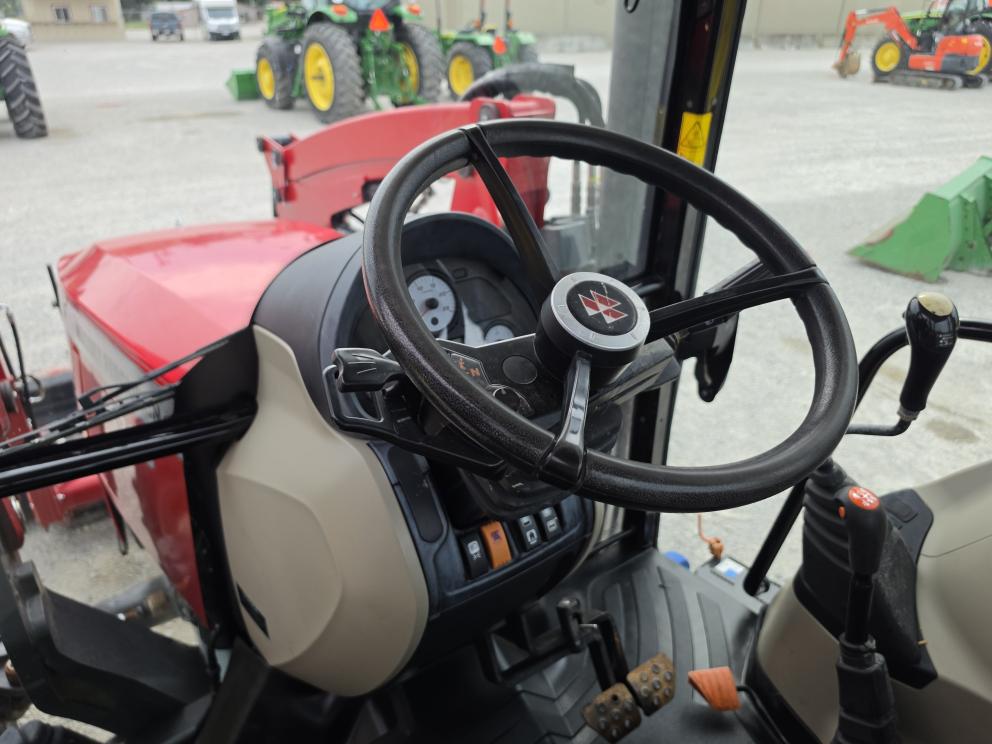Image for 2016 Massey Ferguson 4710