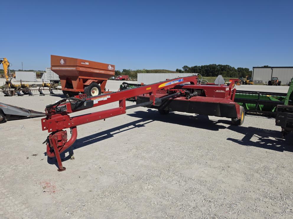 Image for 2013 New Holland H7550