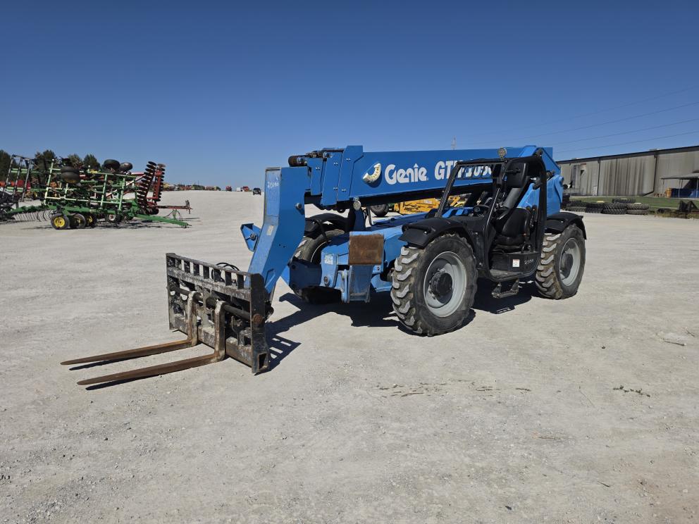 Image for 2019 Genie GTH-1056