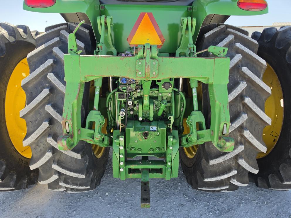 Image for 2011 John Deere 7230R