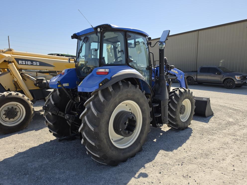 Image for 2022 New Holland T5.120