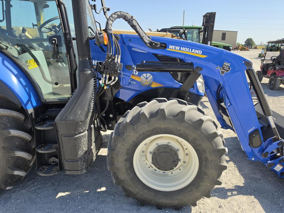 Image for 2022 New Holland T5.120