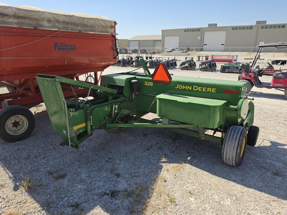 Image for 2016 John Deere 328