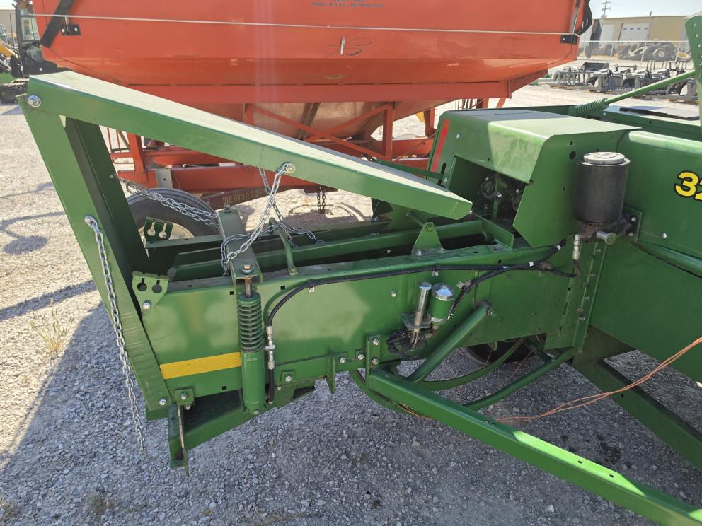 Image for 2016 John Deere 328