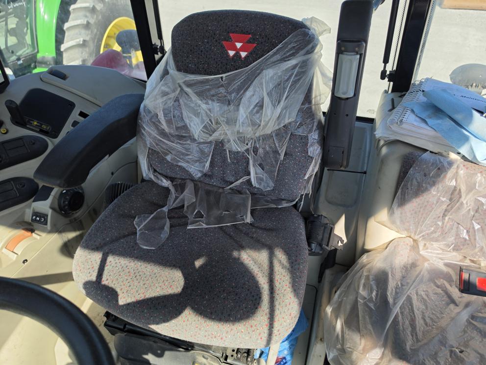 Image for 2015 Massey Ferguson 7714