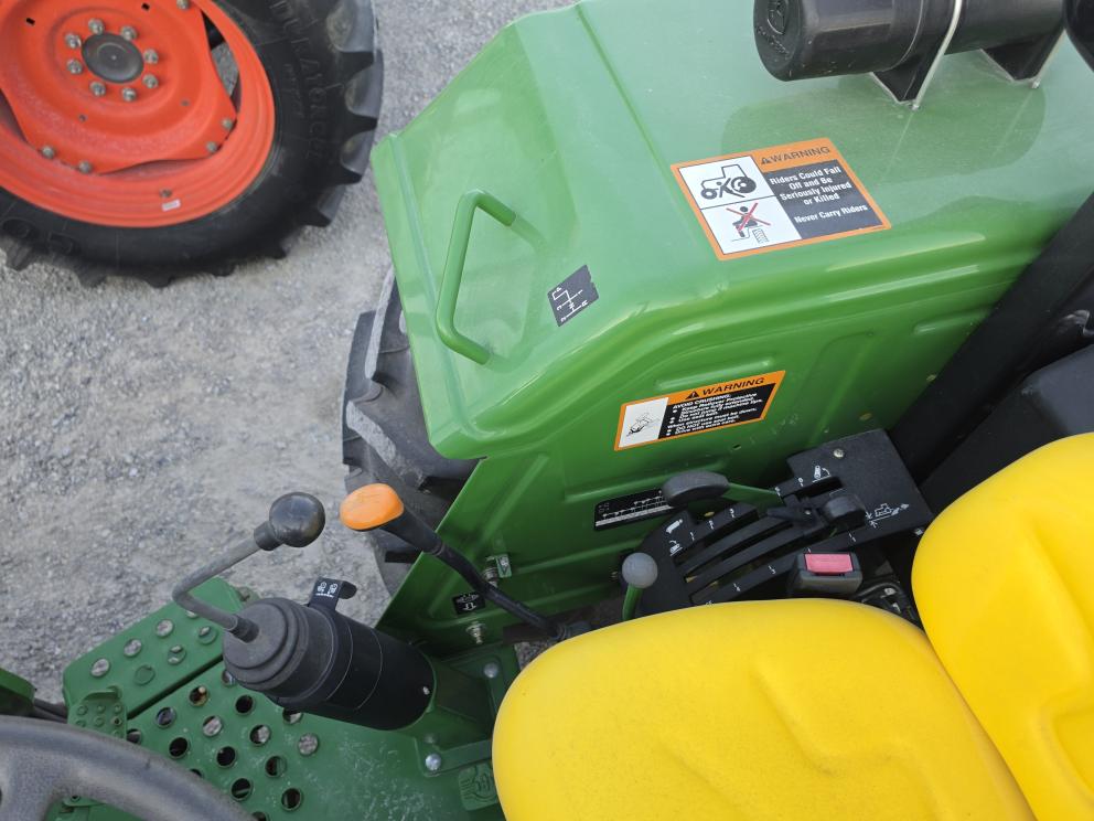 Image for 2012 John Deere 5065E