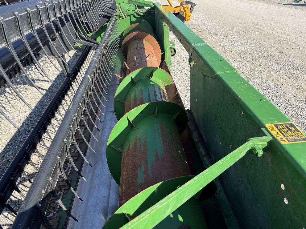 Image for 1988 John Deere 915