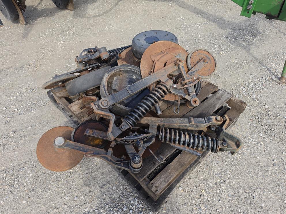 Image for 1997 John Deere 1560