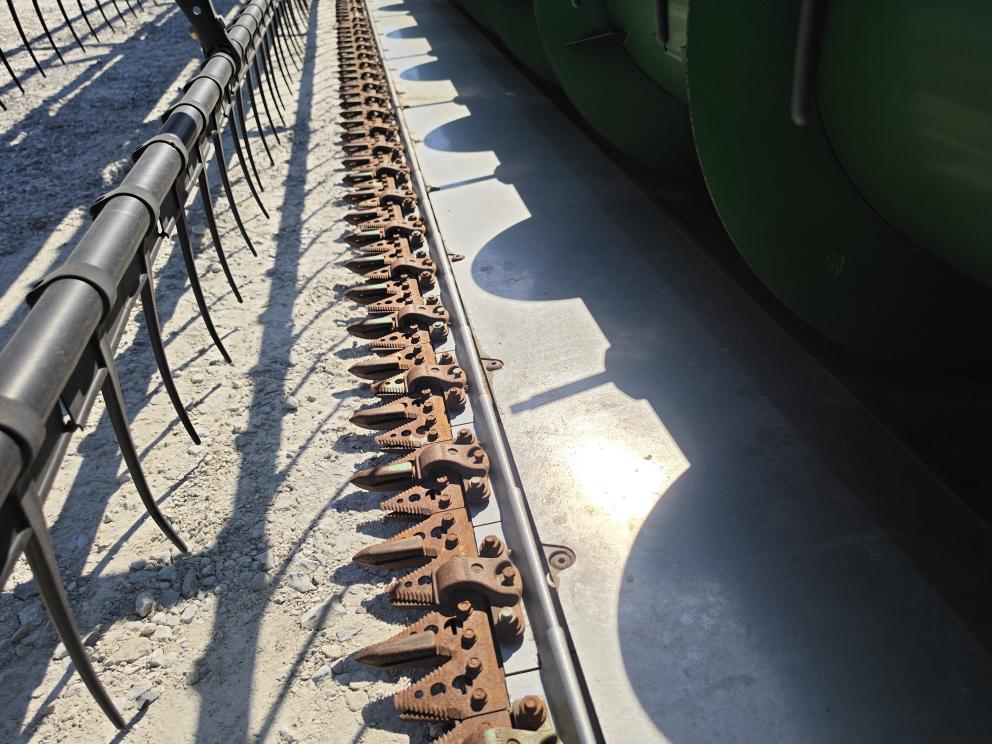 Image for 2012 John Deere 635F