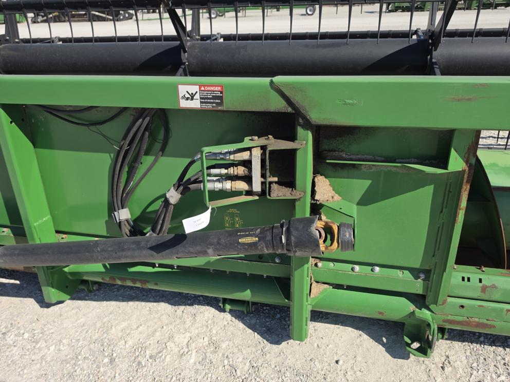 Image for 2012 John Deere 635F