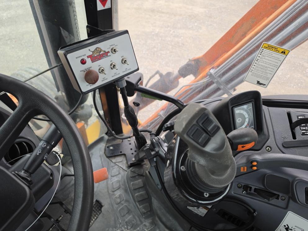 Image for 2006 New Holland TS115A