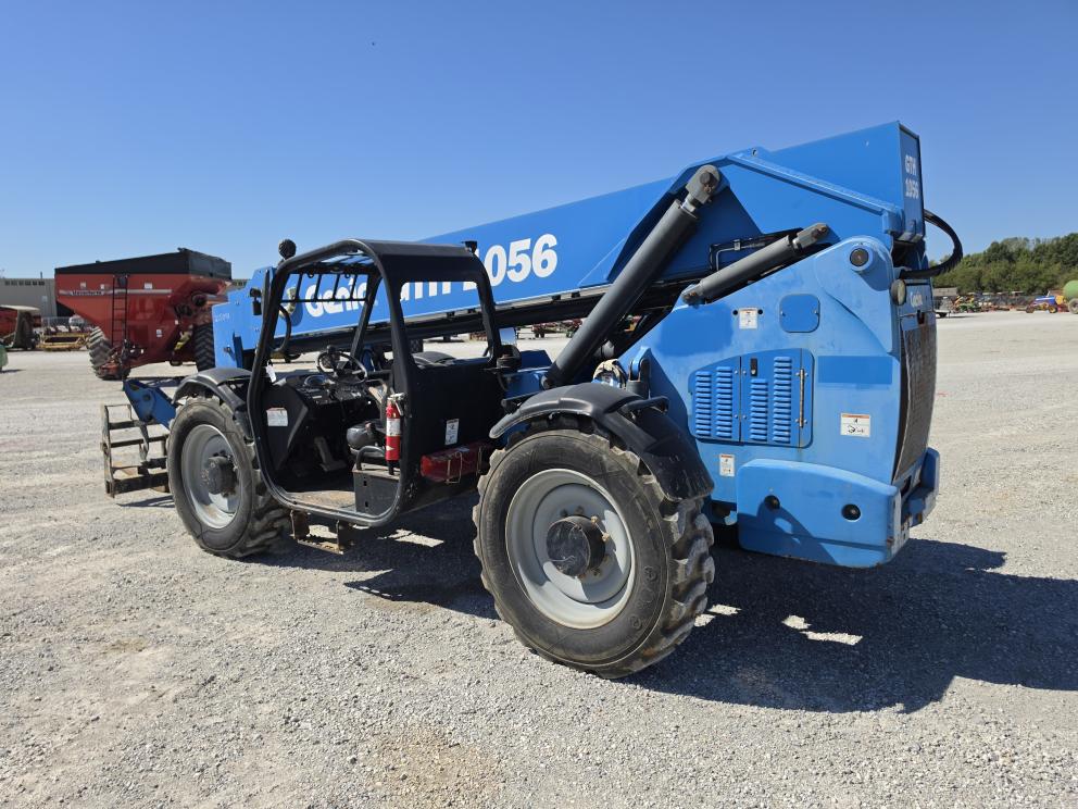 Image for 2019 Genie GTH-1056