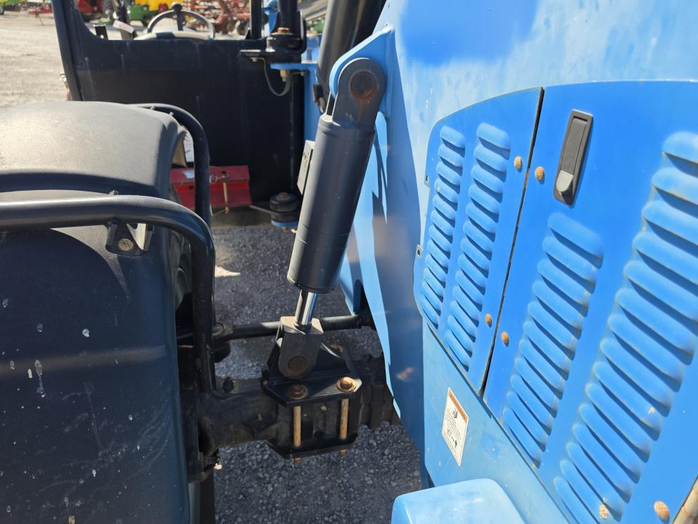 Image for 2019 Genie GTH-1056