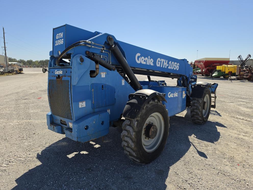 Image for 2019 Genie GTH-1056