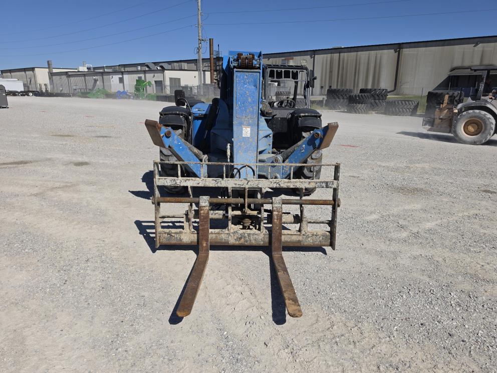 Image for 2019 Genie GTH-1056