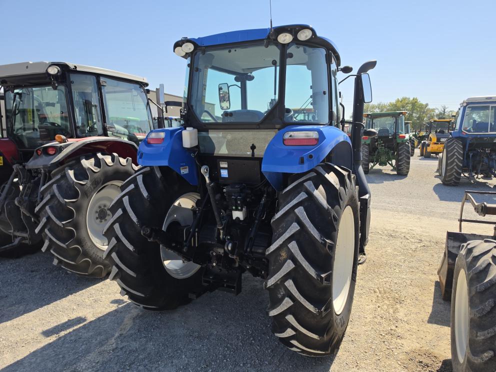 Image for 2016 New Holland TS6.110