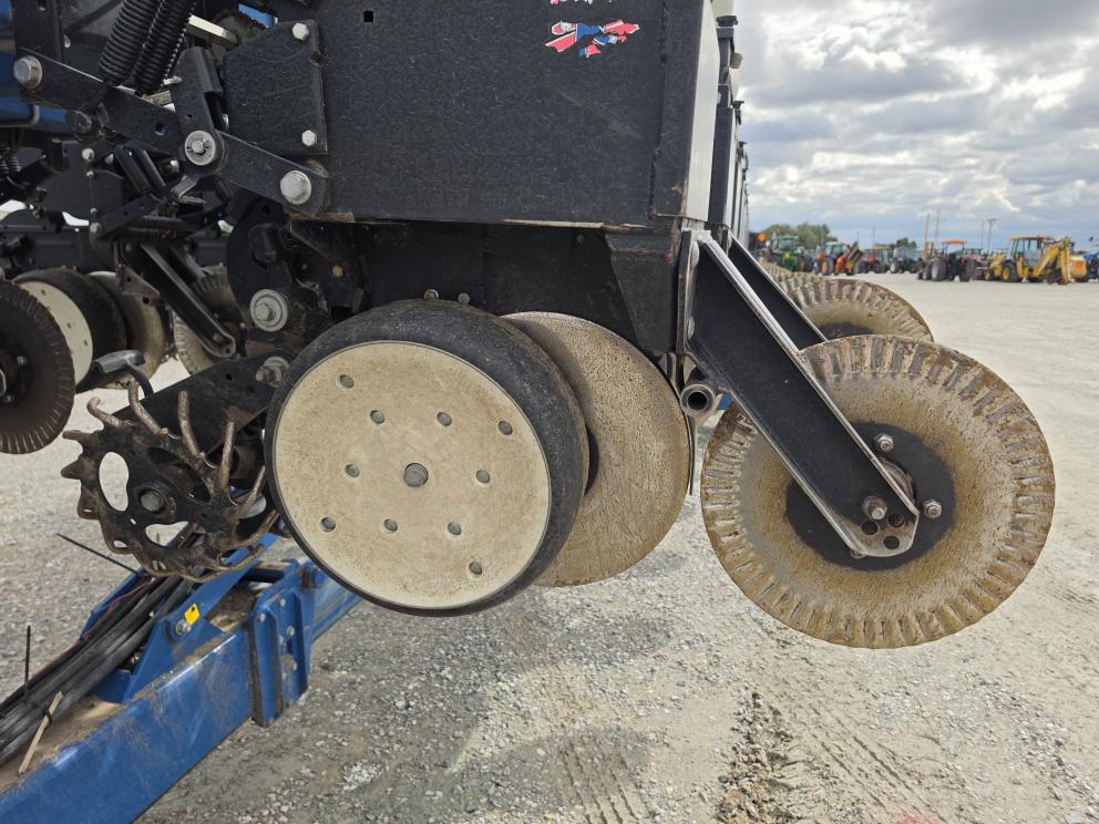Image for 2010 Kinze 3600