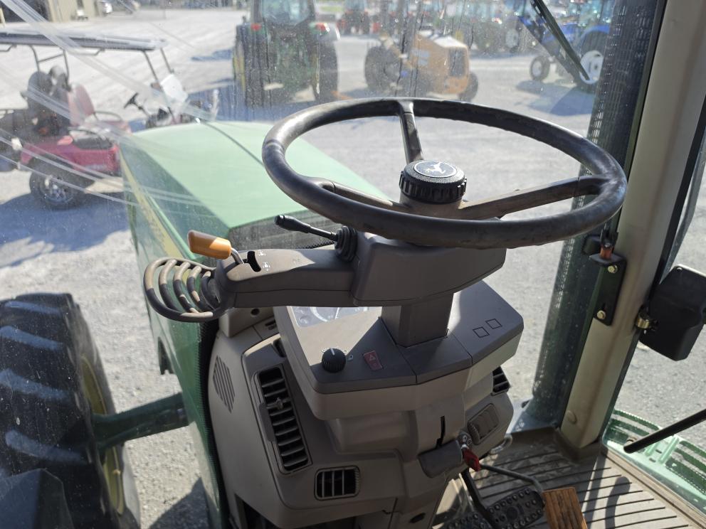 Image for 2015 John Deere 6150M