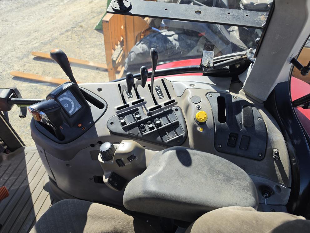 Image for 2005 Case IH MXU110