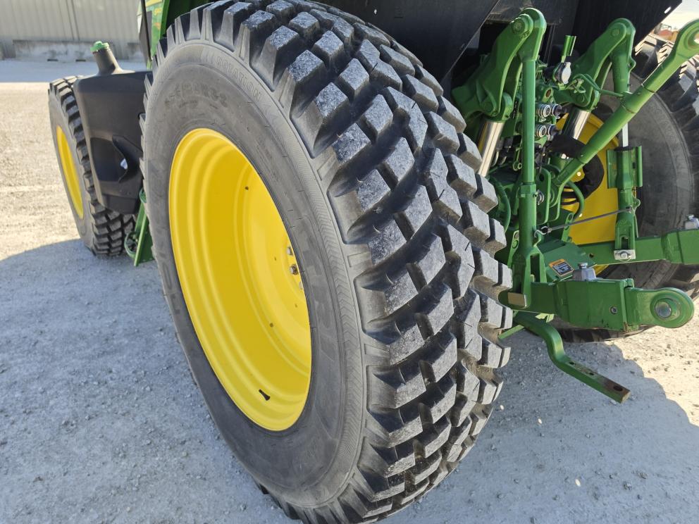 Image for 2023 John Deere 6140M