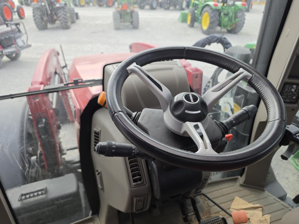 Image for 2024 Case IH Maxxum 125