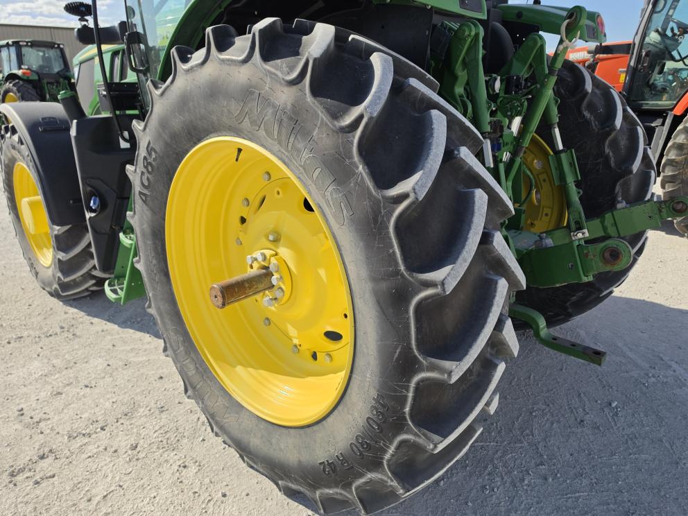 Image for 2024 John Deere 6R 155