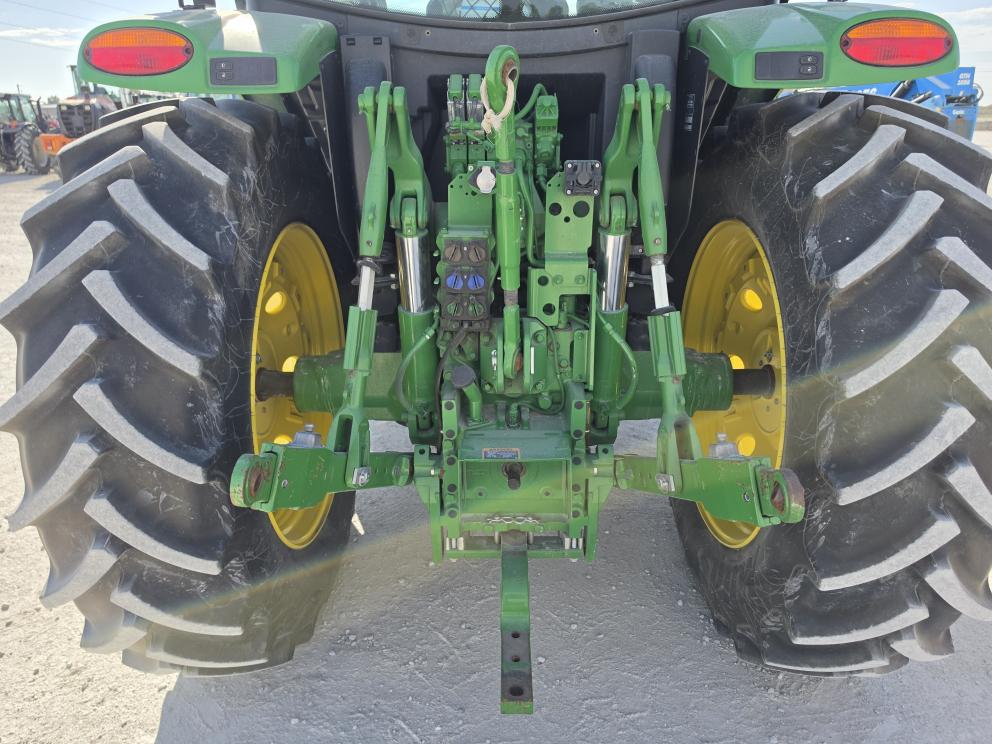 Image for 2024 John Deere 6R 155