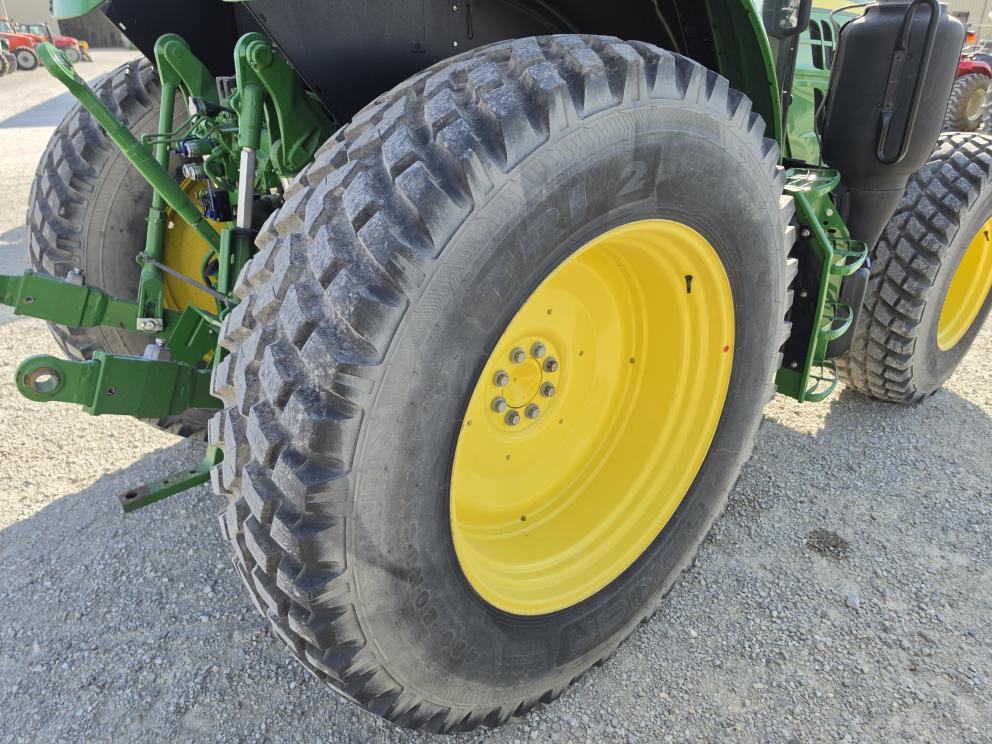 Image for 2023 John Deere 6140M
