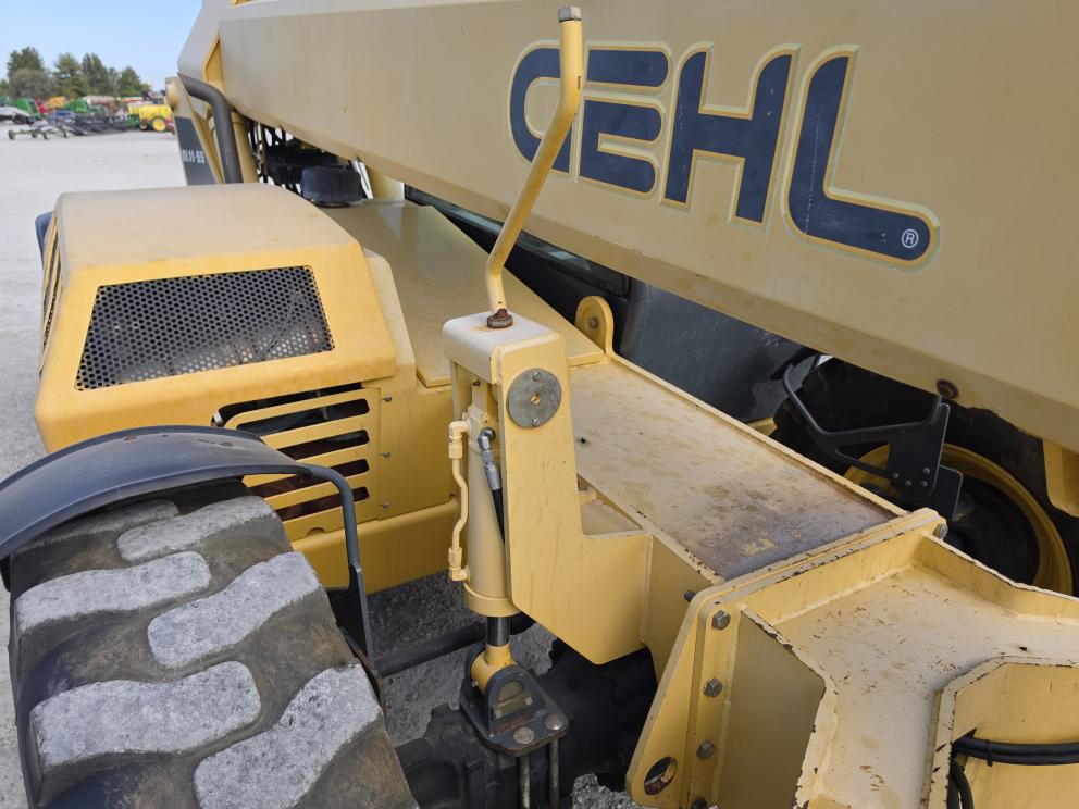 Image for 2013 Gehl DL11-55