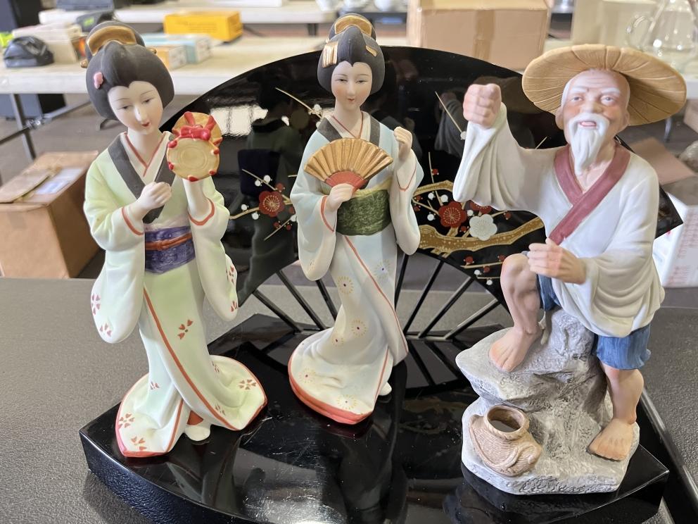 Image for VIRTUAL AUCTION: Asian and Oriental Design Carpets, Asian and Italian Ceramics, Porcelain and China