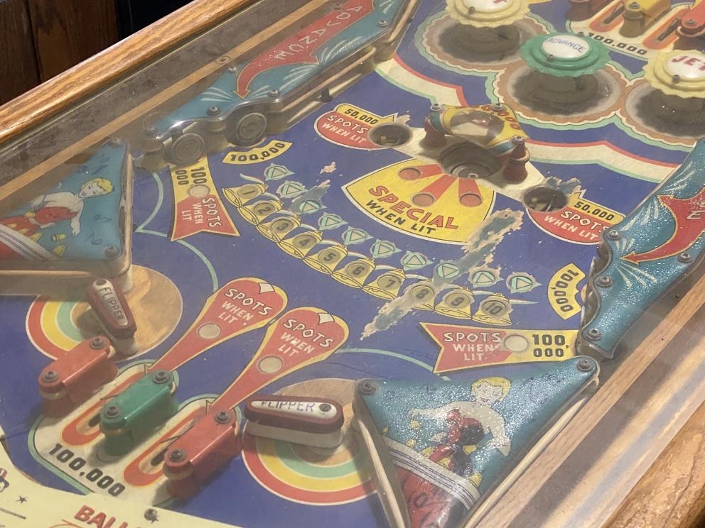 Image for VIRTUAL AUCTION: Vintage Toys, Metal Tin Litho Toys, Antique Board Games, Advertising, Glassware