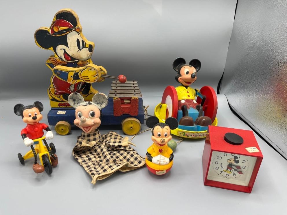 Image for VIRTUAL AUCTION: Vintage Toys, Metal Tin Litho Toys, Antique Board Games, Advertising, Glassware