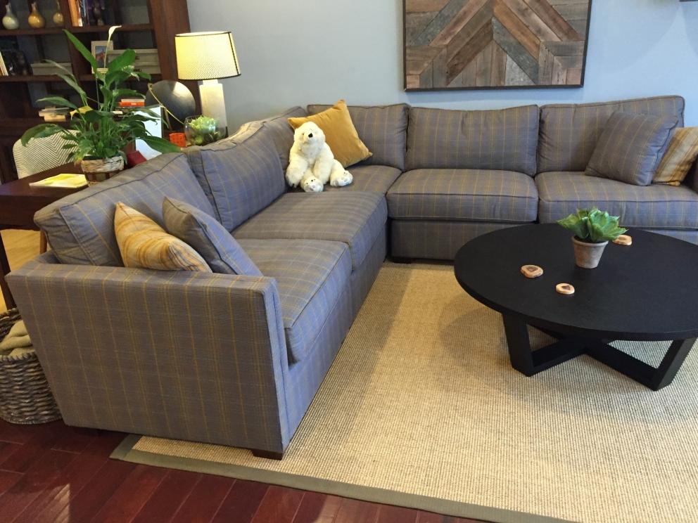 New Model Home Furniture For Sale At Auction