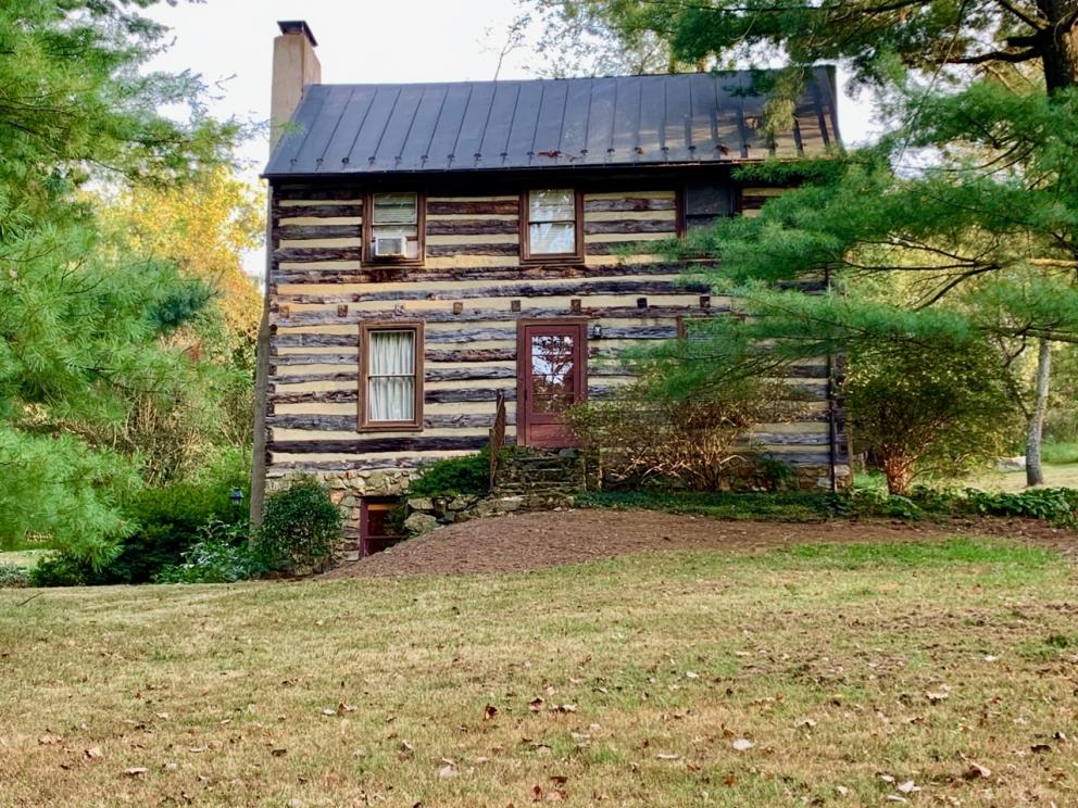 REAL ESTATE AUCTION Historic 2 BR/2 BA Log Cabin on 6 +/ Acres in Loudoun County, VA
