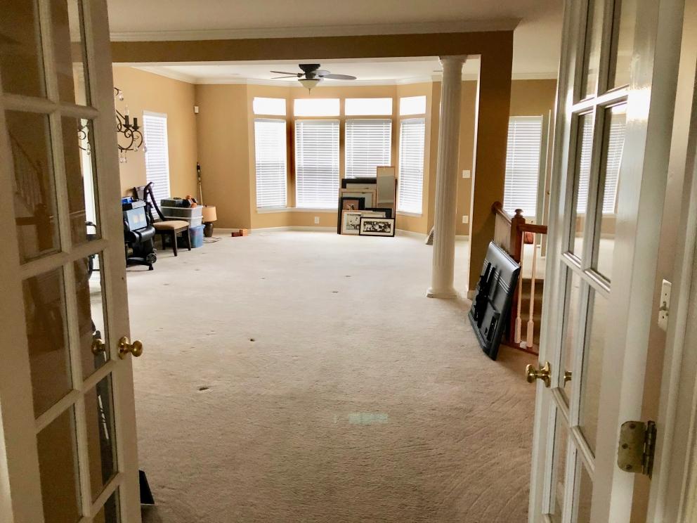 ONLINE REAL ESTATE 3 BR/2.5 BA Townhome Style Condo in Kirkpatrick