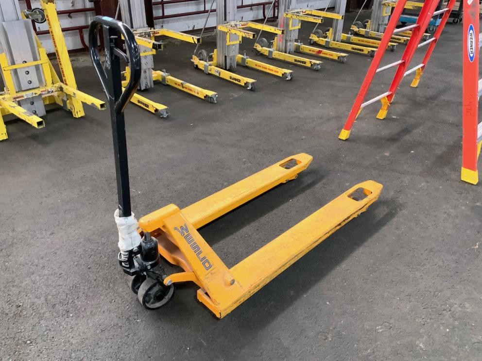 Image for VIRTUAL AUCTION - Toyota Forklift, Milwaukee M18/M12 Power Tools, Ladders, Tools Boxes, Wood Carving