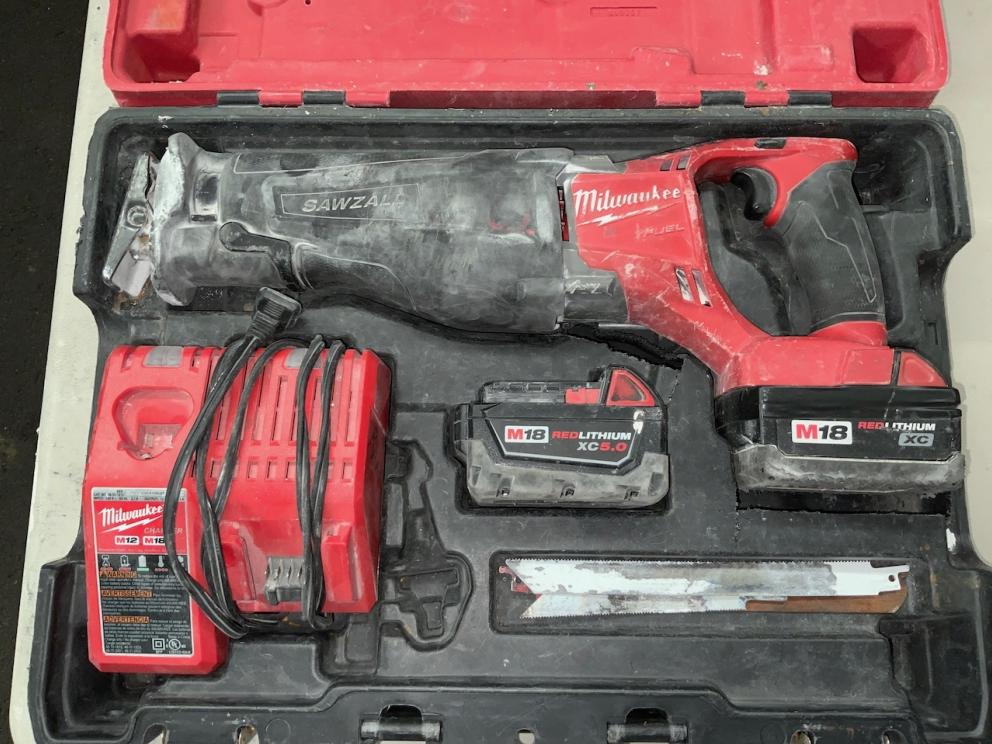 Image for VIRTUAL AUCTION - Toyota Forklift, Milwaukee M18/M12 Power Tools, Ladders, Tools Boxes, Wood Carving