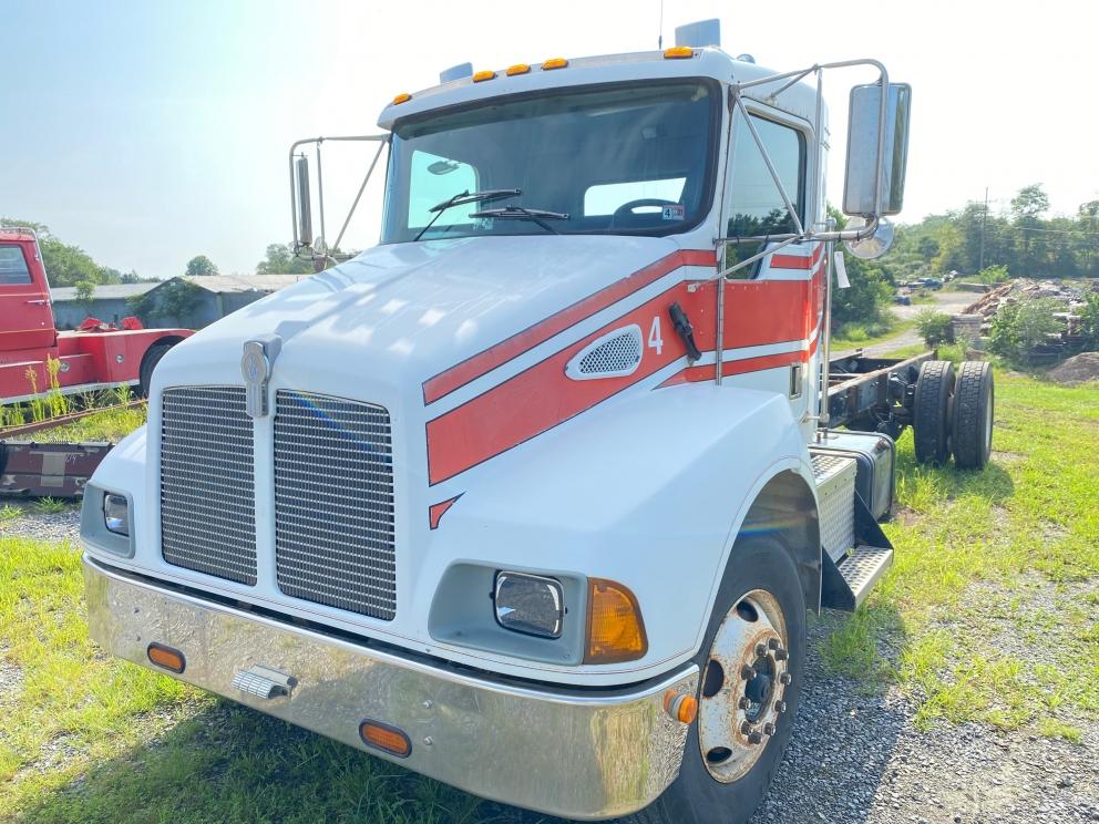 Image for LIVE AND ONLINE - 1990 Peterbilt Rollback, 1997 International Service Truck, Snap On Tools