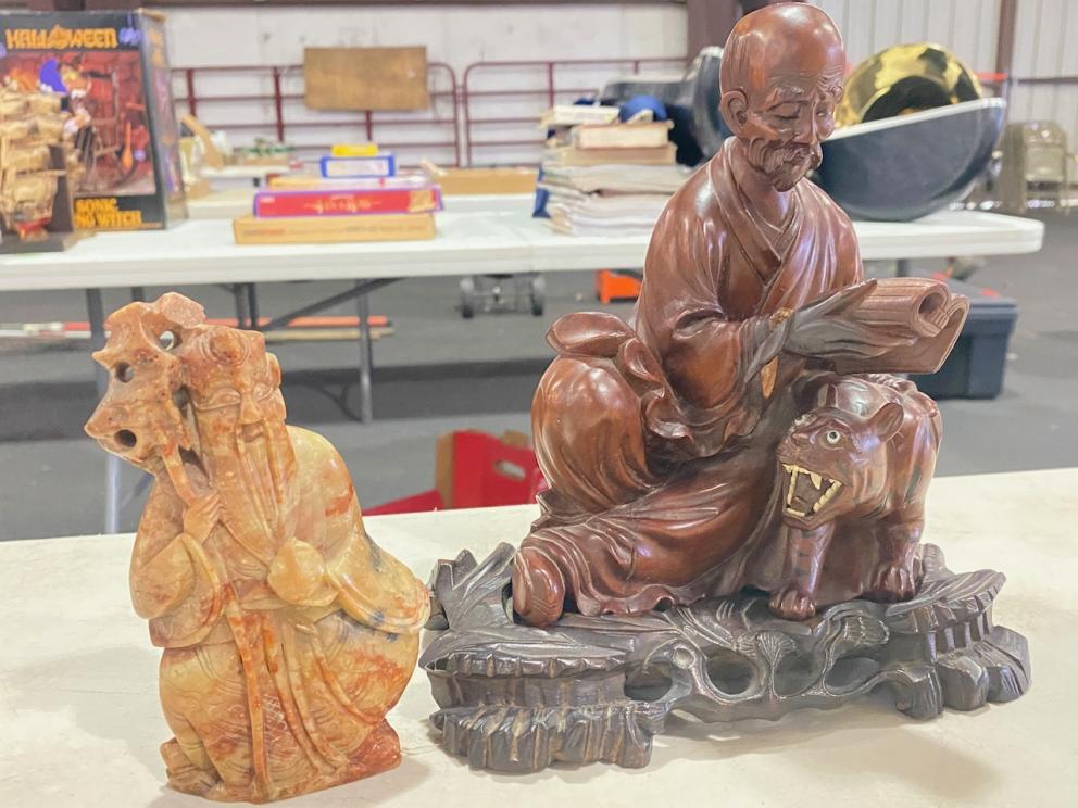 Image for VIRTUAL AUCTION - Stoneware, Bottles, Tools, Lawn & Garden, Civil War Books, Lladros, Collectibles