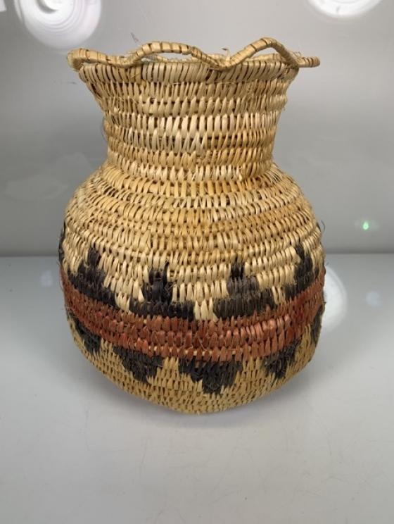 Image for Amazing American Indian Arts and Decor